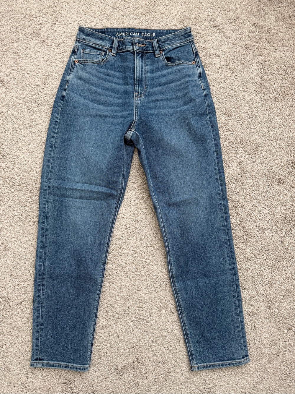 American Eagle Outfitters Mom Jean Medium Blue, 4 short